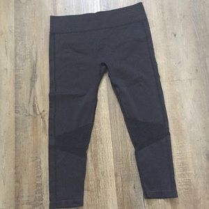 Fabletics black crop leggings